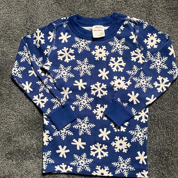 Hanna Andersson snowflake pajamas size 4 - Picture 2 of 9